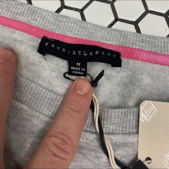 NWT Jane + Delancey sweater size medium - Picture 2 of 4